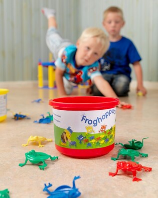 VIKING TOYS GRA ŻABKI PLASTIKOWE PUDEŁKO 16 EL. 4