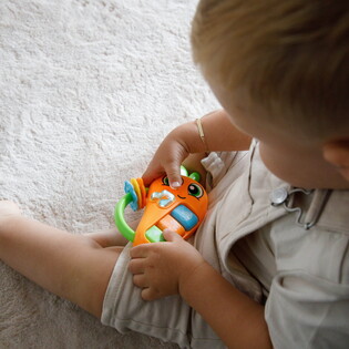 LISCIANI CAROTINA BABY ZABAWKA ELEKTRONICZNA Z GRZECHOTKĄ CAROTINĄ 8