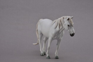 COLLECTA KOŃ RASY CAMARGUE MAŚCI SZAREJ 3